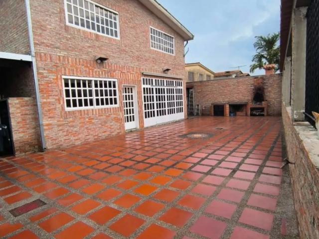 Casa en venta, urbanización El Retiro