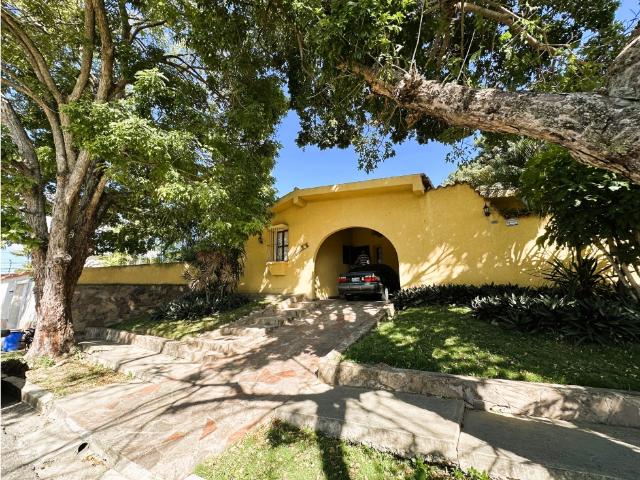 Casa en Venta Urbanización Santa Elena Barquisimeto