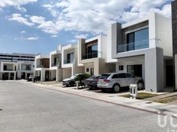 Casa en Venta Valle Alto, Juriquilla, Querétaro