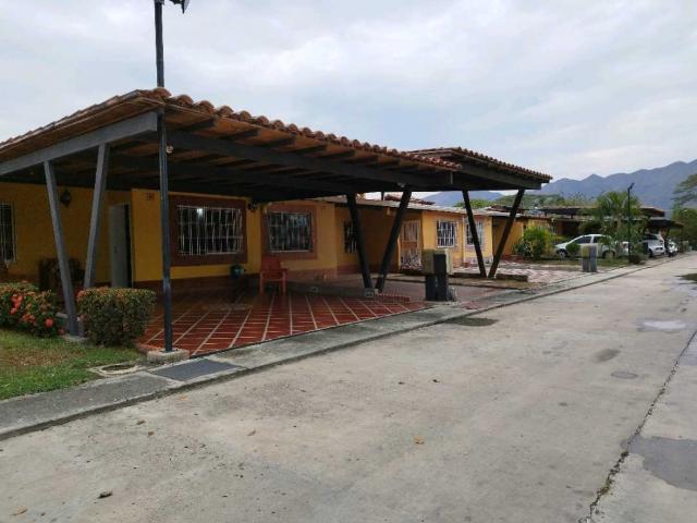 Casa en Venta Valle de Oro San Diego GM 8622397