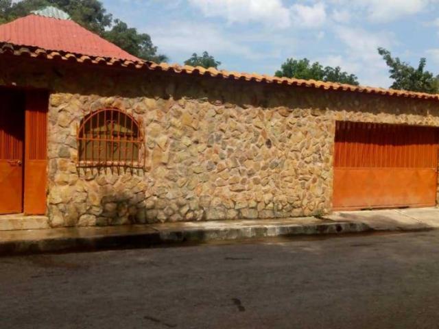 Casa en venta villa de cura Estado Aragua