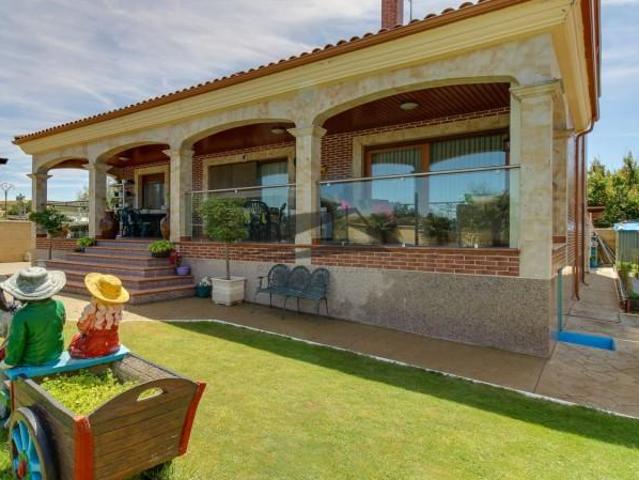 Casa en venta Villamayor