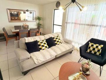 CASA EN VENTA VISTA SUR CON TERRENO EXCEDENTE