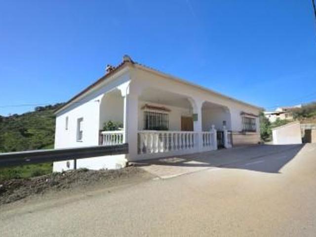 Casa en venta Viñuela