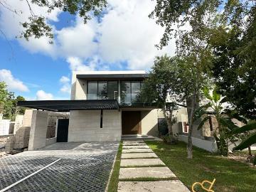 Casa en venta y renta en Lagos del Sol