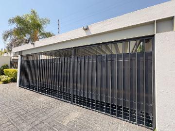 Casa en venta y renta en Punta Juriquilla