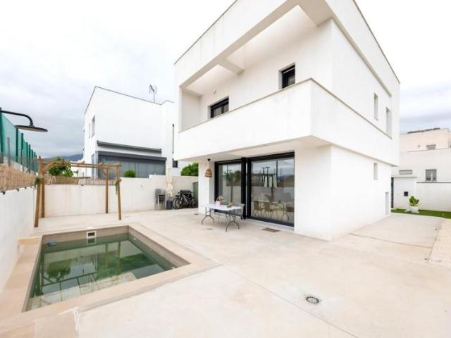 Casa en venta Zubia