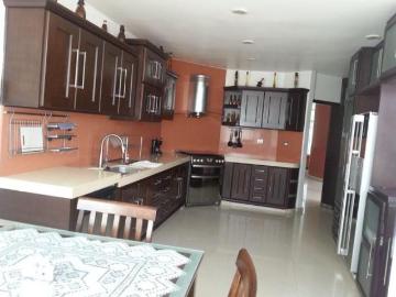 CASA EN VENTA ZONA COUNTRY CON ALBERCA PROPIA