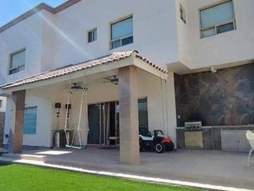 Casa en Venta Zona Campos Eliseos Equipada Acabados de Lujo