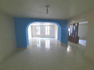 Casa en VENTA zona de embajadoras
