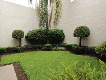 Casa en VENTA Zona norte super ubicación con solo 7 casas y excelentes vecinos