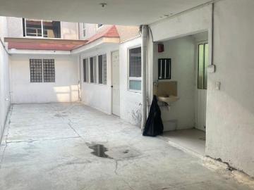 Casa en Venta 1a Villa de las Flores, Coacalco
