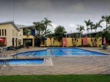 CASA EN VENTA 216M2 URBANIZACIÓN PRIVADA AV. LEON FEBRES CORDERO