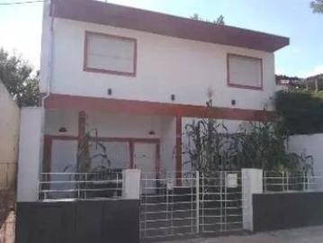 Casa en venta 2 Dormitorios 2 Baños Cochera 170Mts2 Haedo, Morón