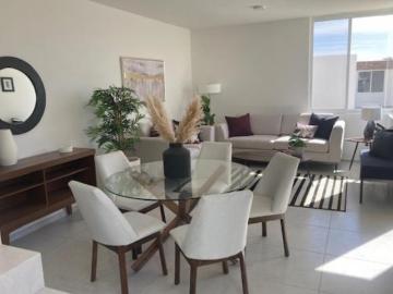 Casa en Venta 2 plantas en Los Zarzales Residencial Jesus María Aguascalientes