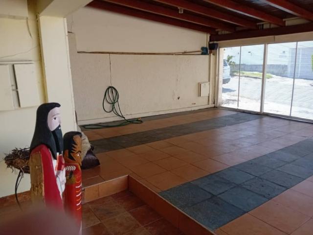 CASA en Venta 383m2 5h/5b/3p El Cafetal Calle Cerrada