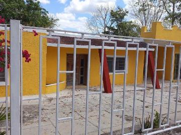 CASA EN VENTA, 3,552 M2 DE TERRENO, 3 REC?MARAS EN TEPAKAN CERCA DE IZAMAL