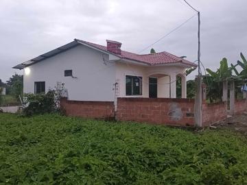 Casa en venta, 3 solares en Parroquia Jesus Maria Guayas