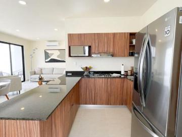 CASA en VENTA 3 recamaras, a una cuadra de periférico de Mérida, con amenidades