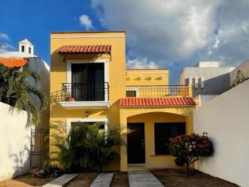 CASA EN VENTA 3 RECAMARAS 2 BAÑOS EN PLAYA DEL CARMEN