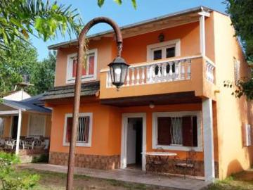 Casa en venta 4 Dormitorios 2 Baños Cocheras 500Mts2 Mar de Ajó