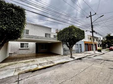 Casa en Venta $7,500,000.00 en Tezozomoc N°000, Jardines del Sol, CP. 45050, Zapopan, Jalisco, Méxic