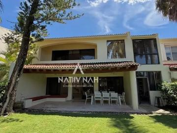 Casa en Venta/Renta, 3 Recamaras, Estudio TV, en Isla Dorada, Zona Hotelera, Cancún
