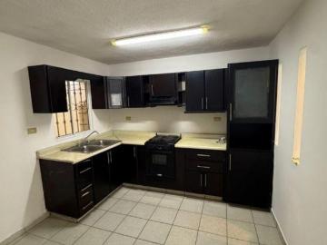 CASA EN VENTRA EN URBI VILLA DEL CEDROS, DE 4 RECAMARAS 1 EN PLANTA BAJA EQUIPADA