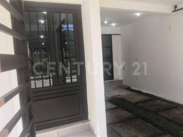 CASA EN VENTSA, FRACC. DEL BARRO, SAN CRSITOBAL DE LAS CASAS