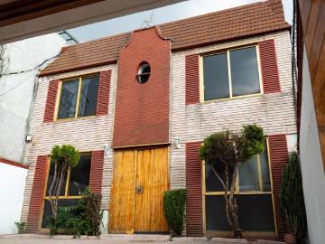 CASA EN VILLA COAPA EN FRACCIONAMIENTO