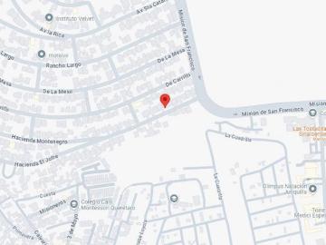¡CASA EN VILLAS DEL MESON QUERETARO, GRANDIOSA OPORTUNIDAD DE REMATE!