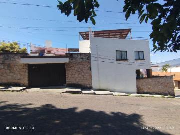 Casa en Vista Bella con jardin, depto de visitas y terraza con espectacular vista!