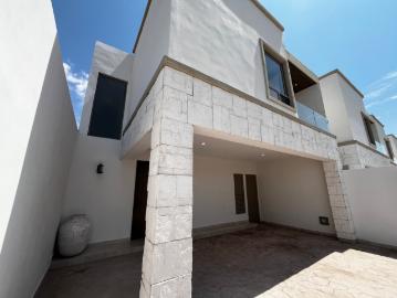 Casa en Viñedos con recamara en planta baja