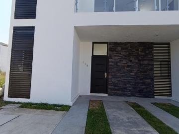 Casa en zona Exclusiva al norte de Manzanillo, Colima