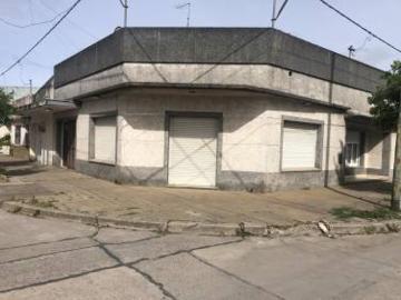 Casa en zona intermedia