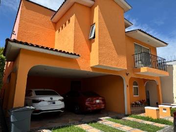 Casa en 5 de mayo, Barrio Coaxustenco, Metepec