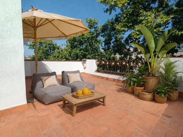 Casa encantadora de 5 años + en alquiler con jardín y azotea, Horta Guinardó, Barcelona, España