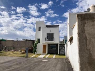 Casa entrega inmediata 3 recs con roof garden en coto 8 en prol gob Curiel Tlaq