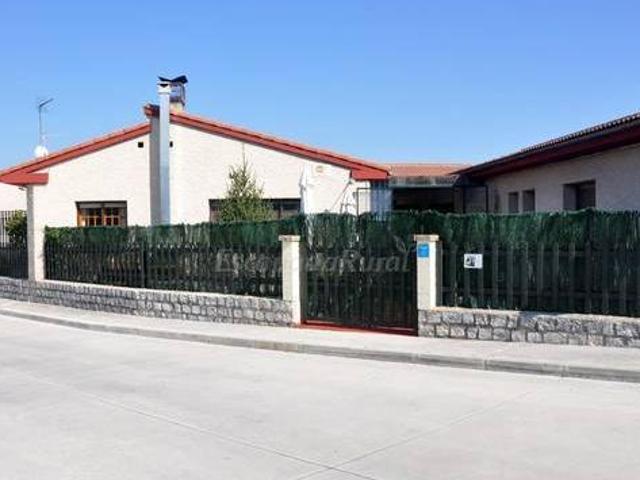 Casa Entrepinares