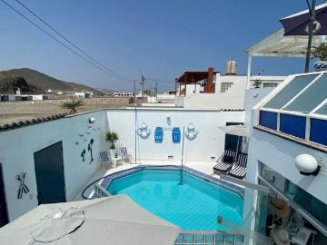Casa equipada con piscina Cerro Azul 4 dormitorios US$135,000