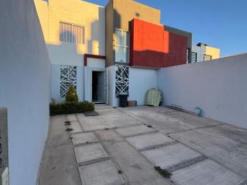 Casa Equipada de 4 Recámaras en Fracc. San Luis lll Mineral de la Reforma