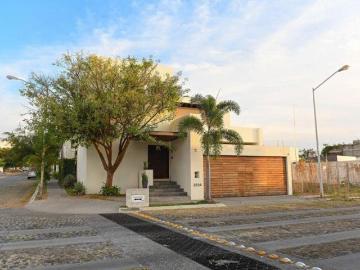 Casa Esmeralda