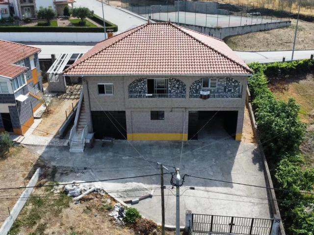 Casa espaçosa de 4 quartos em Samões, Portugal 170m² Samões