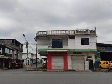 Casa Esquinera con locales comerciales, el Empalme