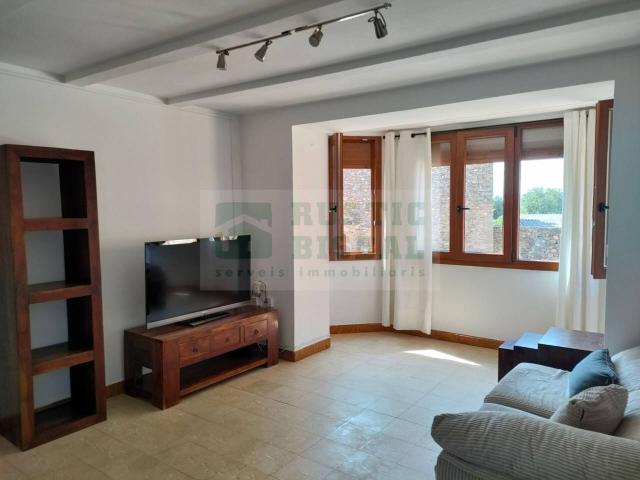 casa esquinera en alquiler residencial en casavells, baix empordà