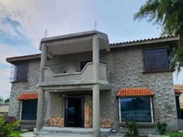 CASA ESTILO AMERICANO