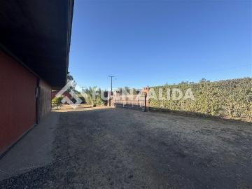 Casa estilo chileno en parcela con piscina y caballeriza | 7 Dormitorios por 10990.00 en San Antonio