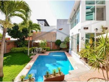 CASA ESTILO CUERNAVACA EN LOMAS DE SAN ANTÓN