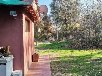 Casa estilo Español 240 mts2 en parcela de 24 hect | 4 Dormitorios por 11500.00 en Curacaví