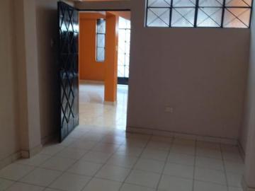 CASA ESTRENO / 01 BAÑO / GAS CALIDDA / LUZ ENEL / AGUA SEDAPAL